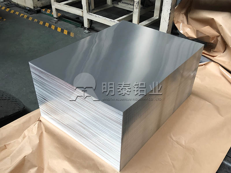 1060鋁板廠家-母線和母線槽的區(qū)別有哪些？