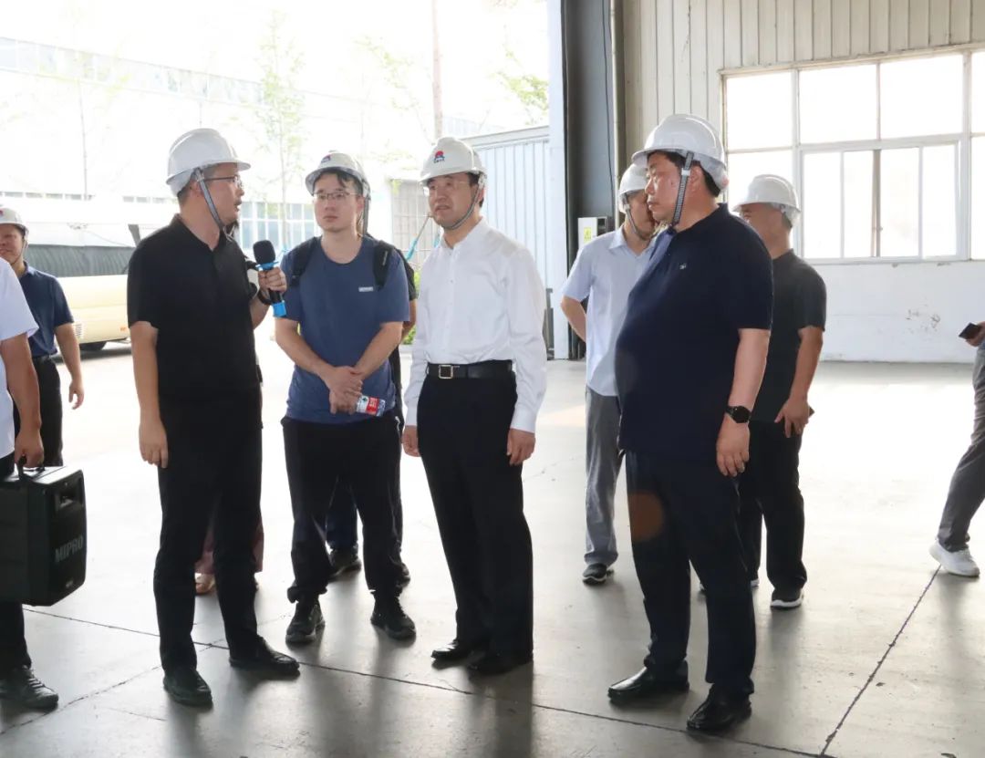 中國工業(yè)互聯(lián)網(wǎng)研究院黨委書記田川一行蒞臨明泰鋁業(yè)調研