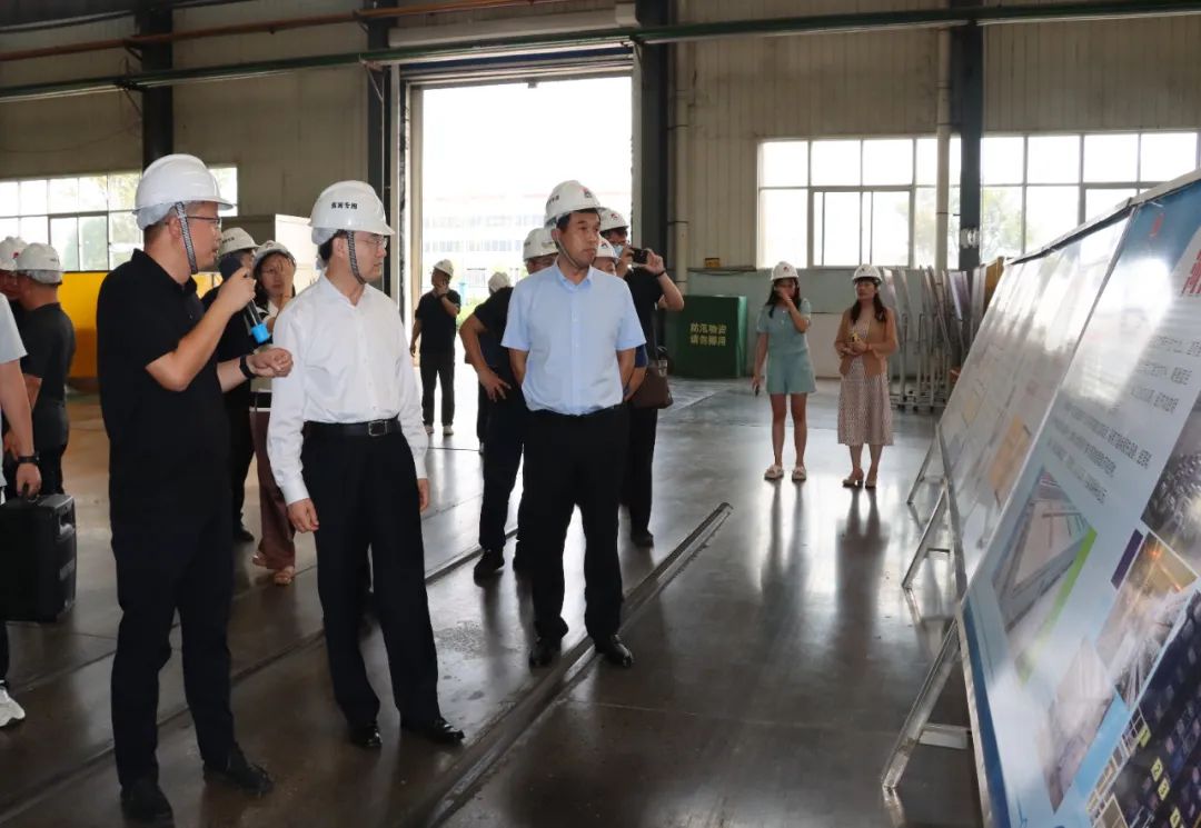 中國工業(yè)互聯(lián)網(wǎng)研究院黨委書記田川一行蒞臨明泰鋁業(yè)調研