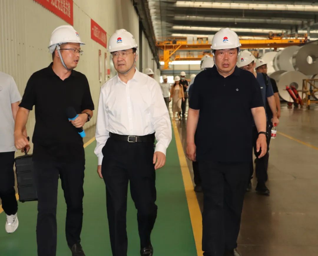 中國工業(yè)互聯(lián)網(wǎng)研究院黨委書記田川一行蒞臨明泰鋁業(yè)調研