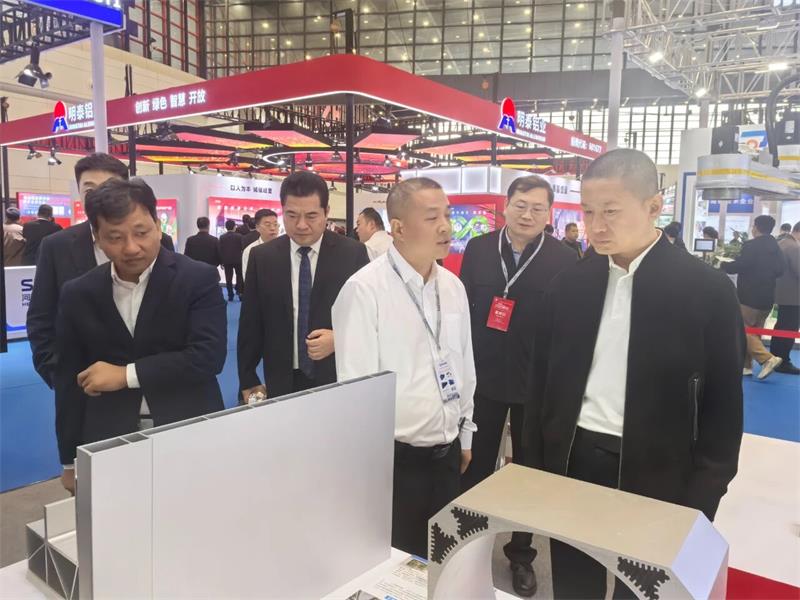 明泰鋁業(yè)閃耀第三屆中原(鄭州)國(guó)際鋁工業(yè)展覽會(huì)